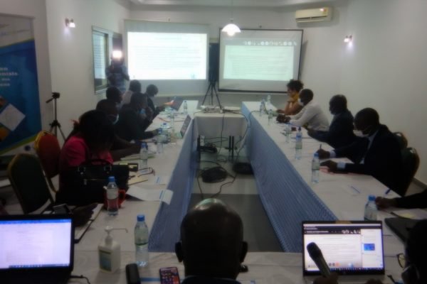 La gestion patrimoniale des services d'eau potable au Togo : atelier d'échanges techniques et retours d'expériences