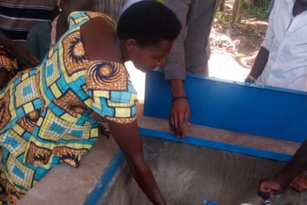 Fin de chantier et démarrage de l'adduction d'eau solaire de Rambo au Burundi.